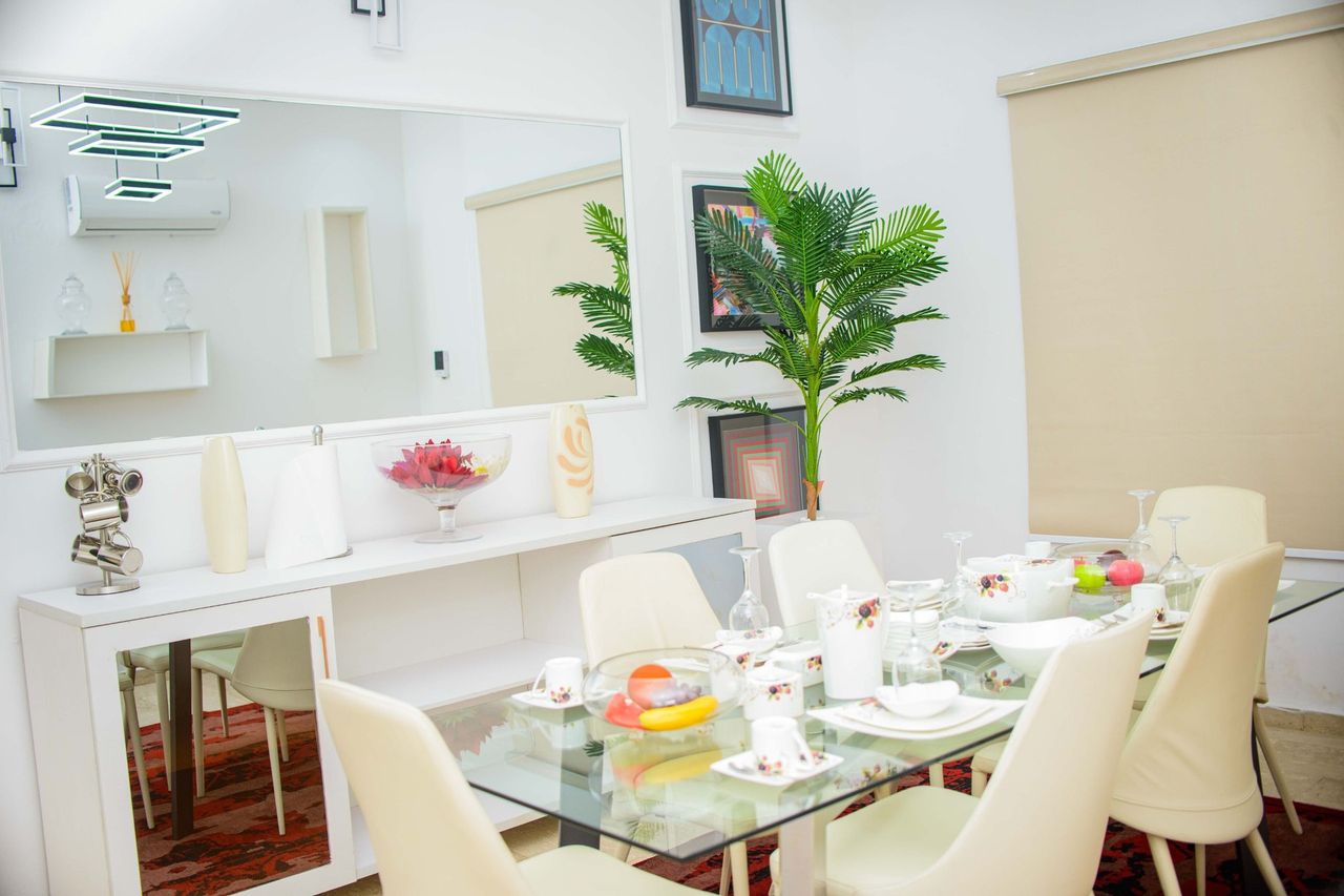 Natural Photo Studio In Yaba-onike Iwaya